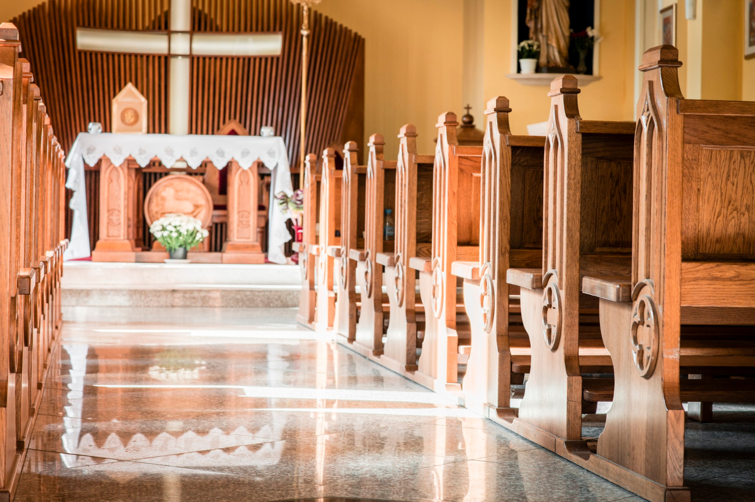 Read more about the article Minneapolis Church Cleaning Service: How to Hire the Best Cleaning Team