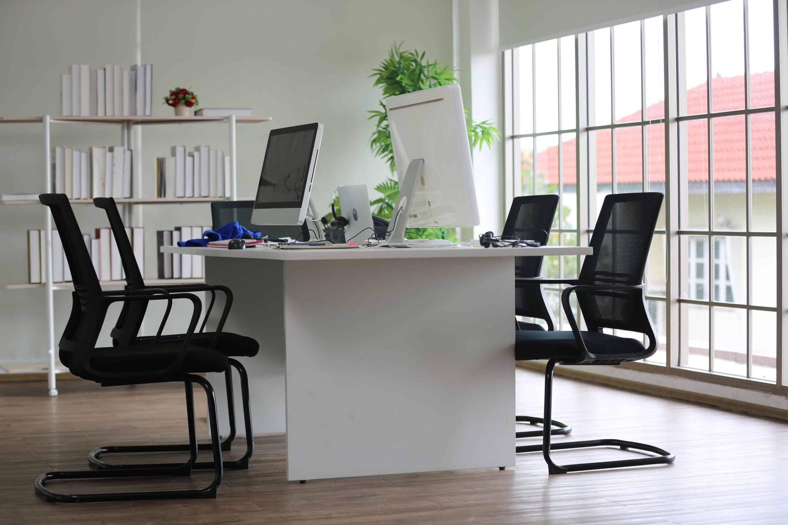 Read more about the article Building a Vibrant Summer Workplace Culture Through Facility Management